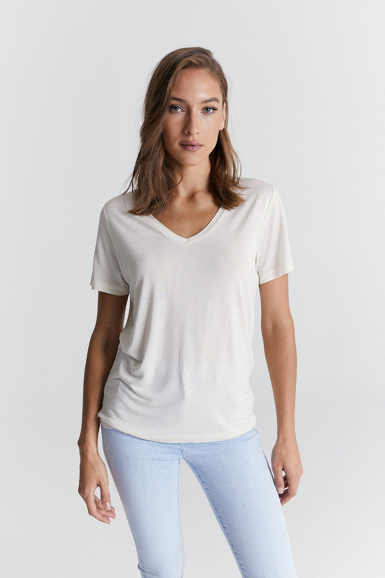 Luna - V Neck Short Sleeve - Off White