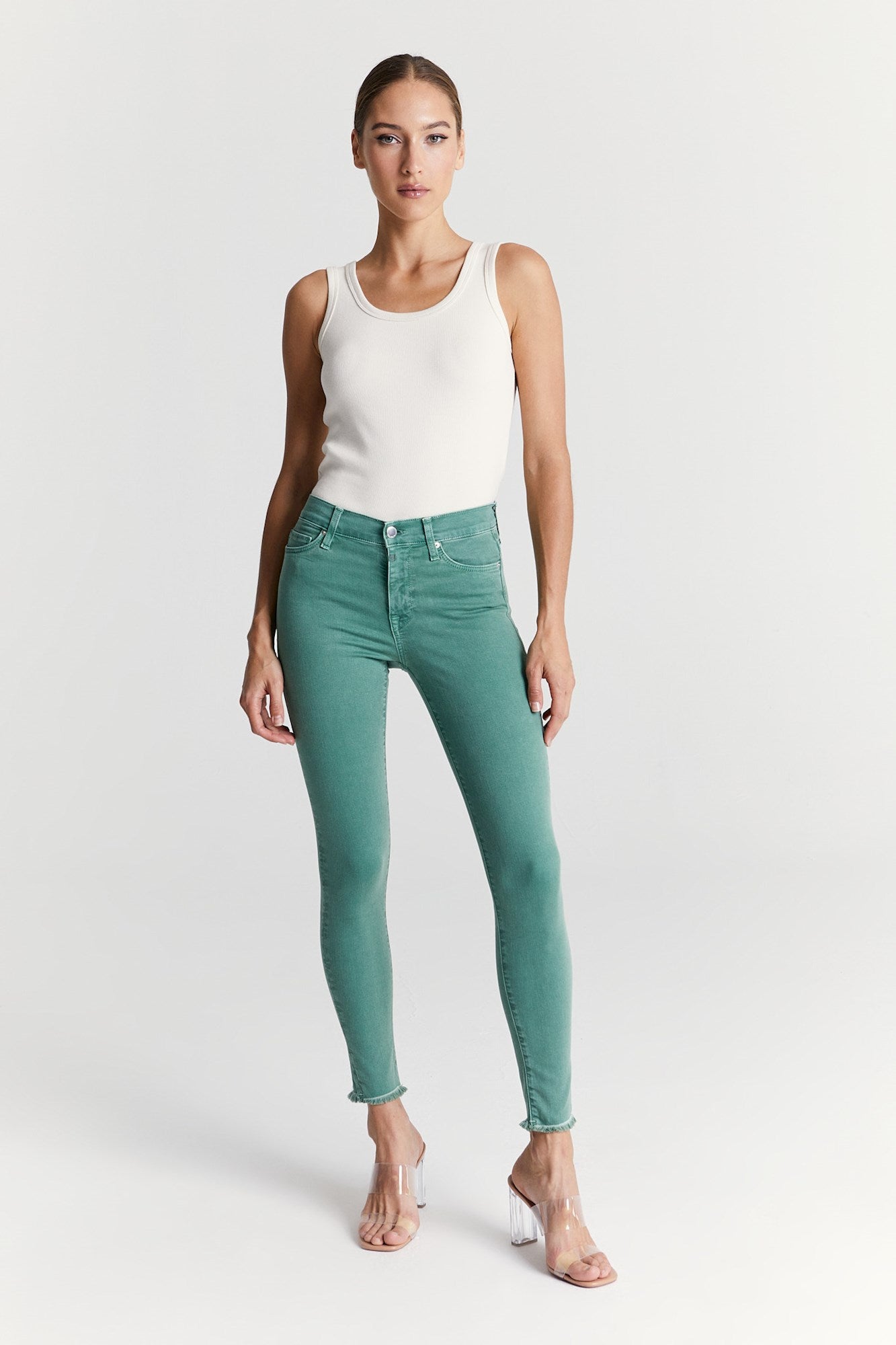 Lina – Röhrenjeans mit hoher Taille – Grün