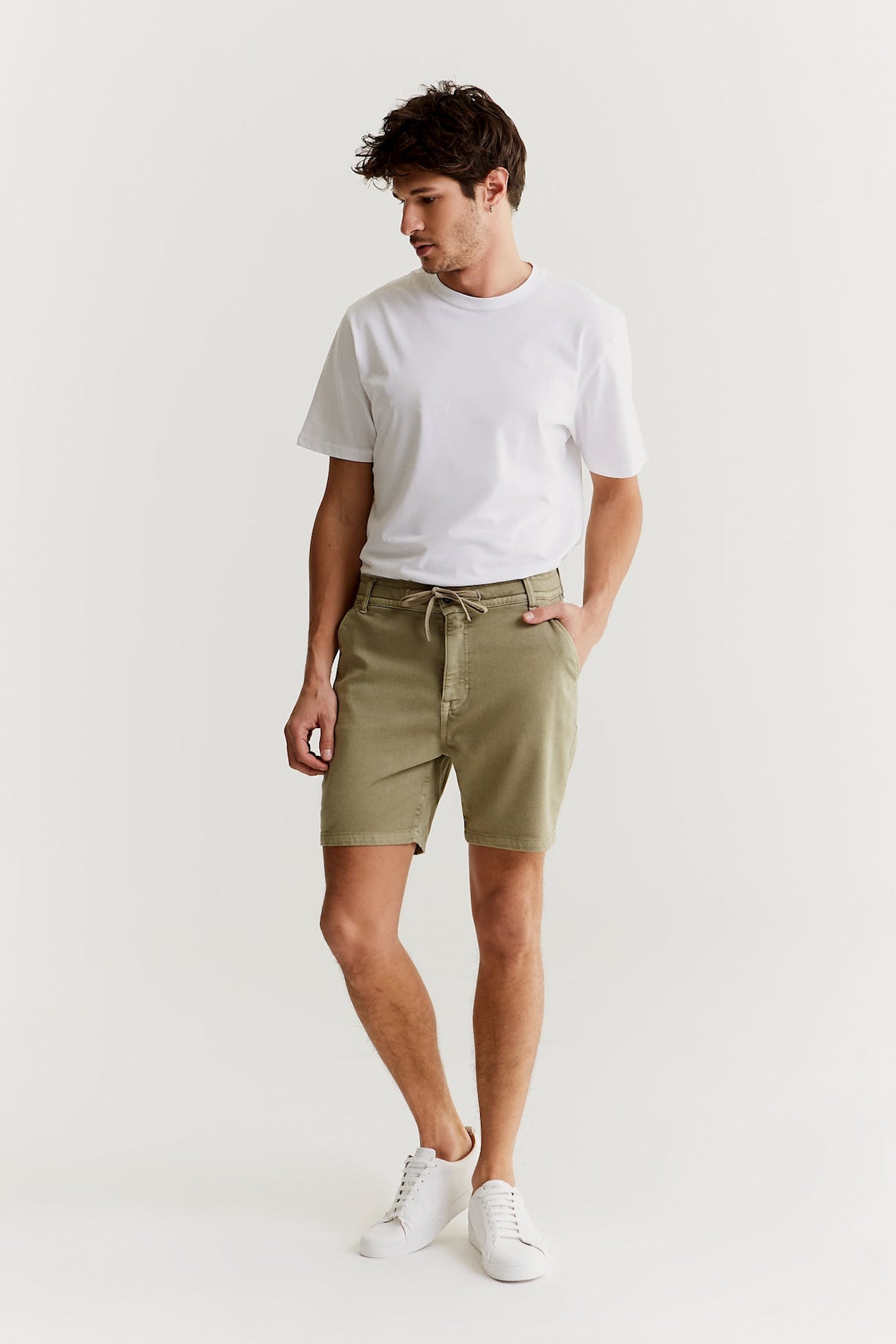 James - Chino Short - Helles Khaki