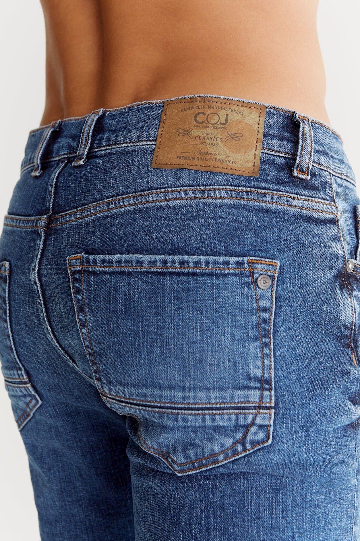 Justin - Slim Tapered Jeans - Dark Blue Damaged