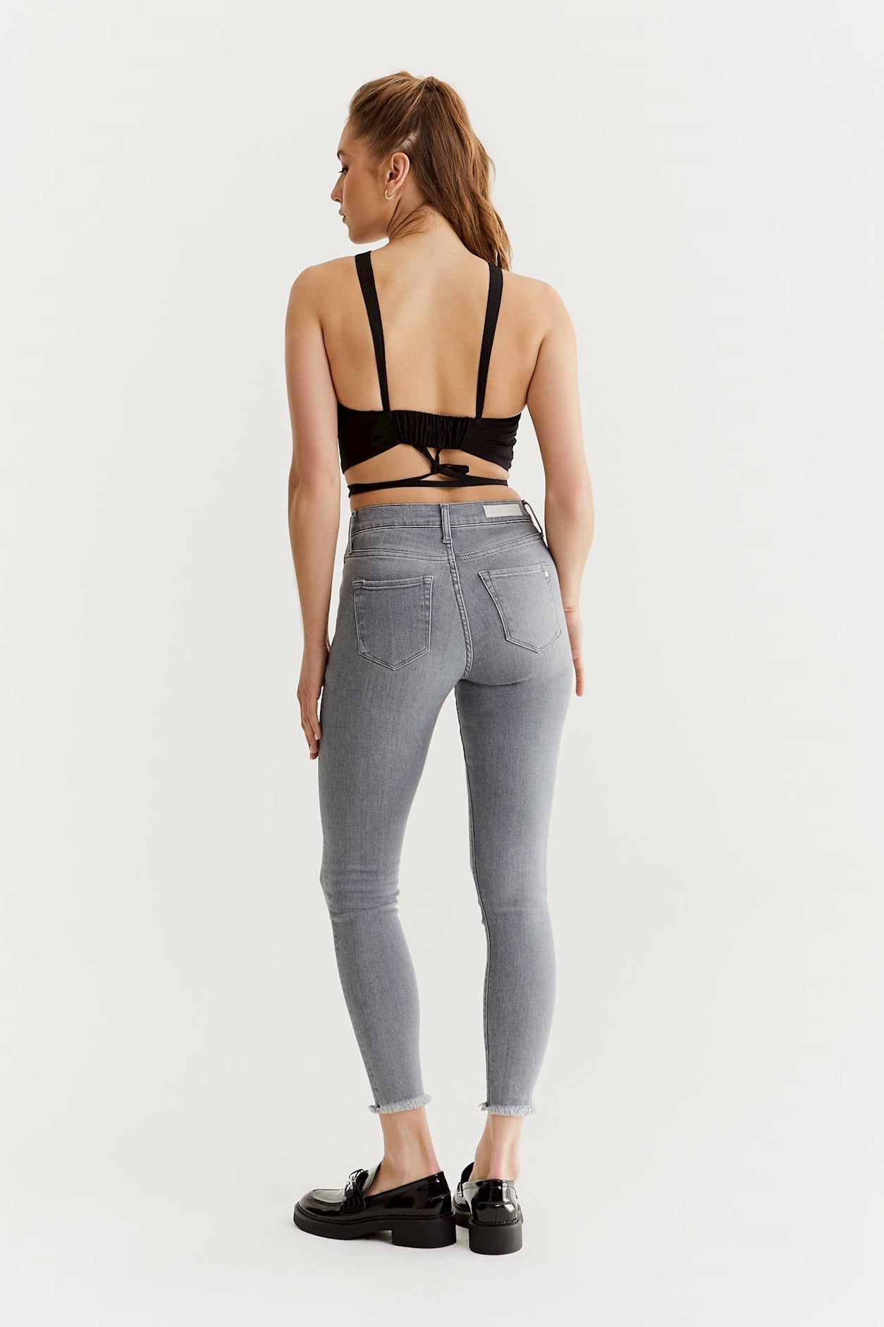 Lina - Skinny mit hoher Taille - Steingrau