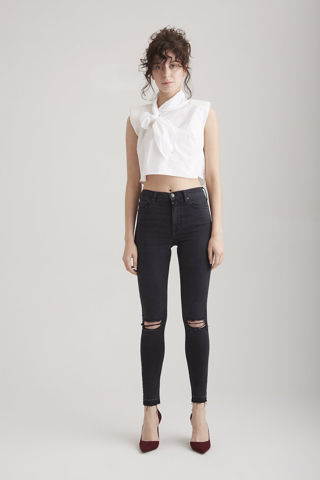 Sophia - Super Skinny mit hoher Taille - Schwarz Destroyed