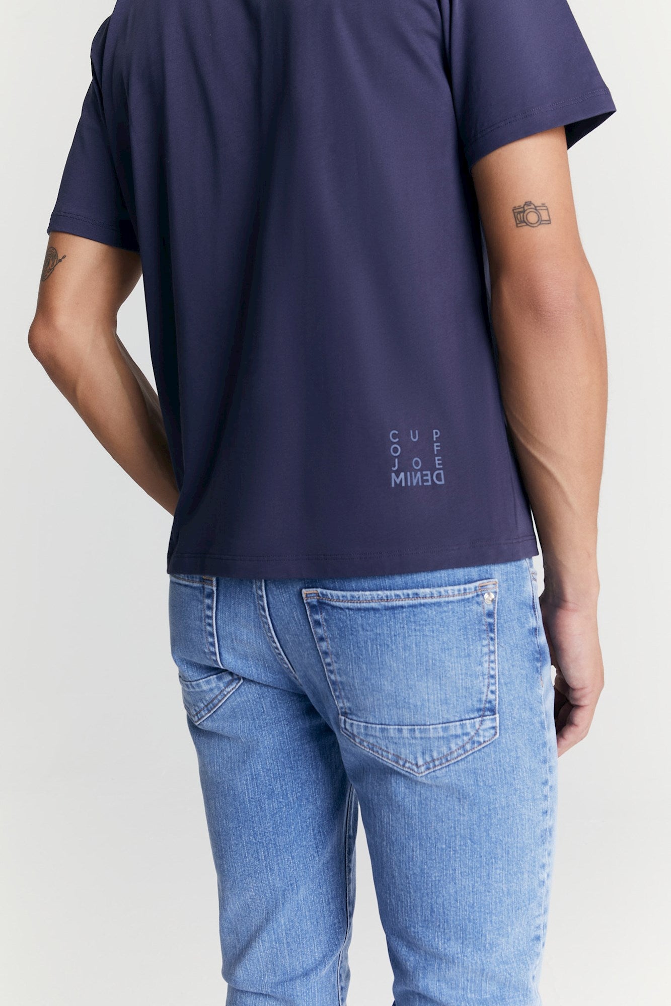 Fin - T Shirt - Navy