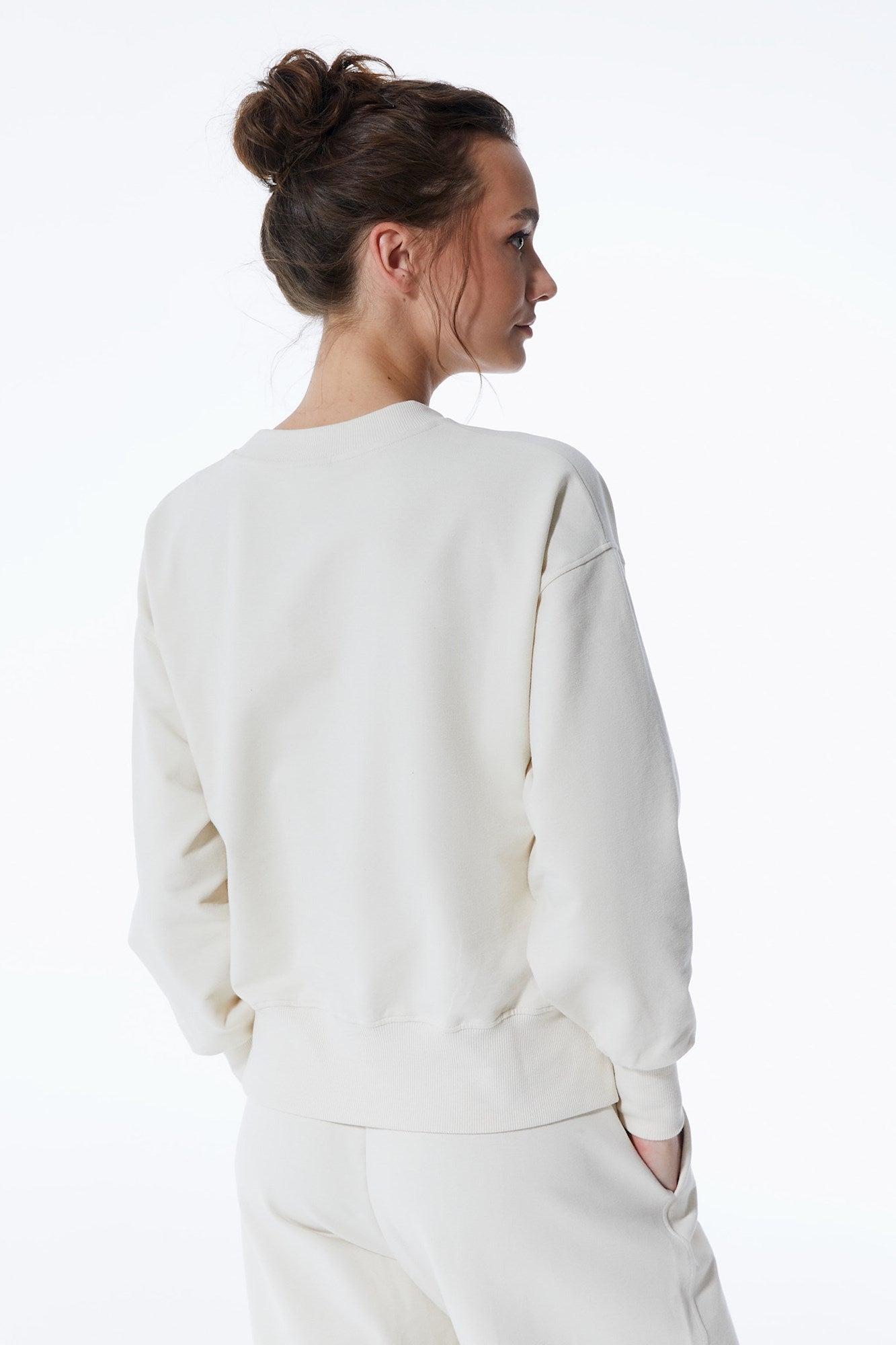 Elsa – Langarm-Sweatshirt mit Rundhalsausschnitt – gebrochenes Weiß
