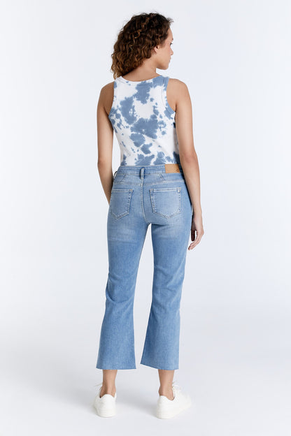 Irene – Kurz geschnittene Jeans mit mittlerer Taille – Hellblau