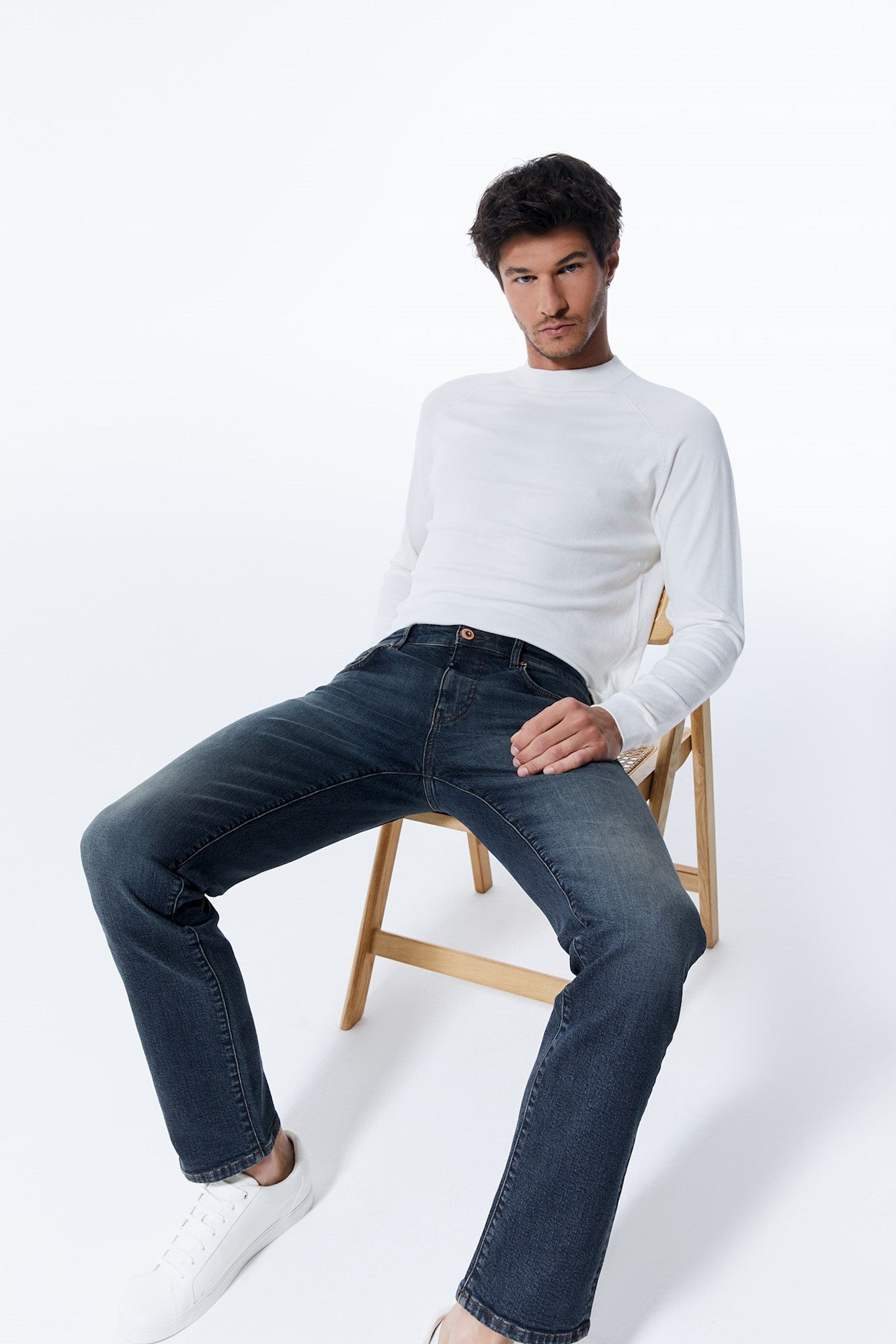 Marc – Straight Tapered Jeans – Deep Tobacco