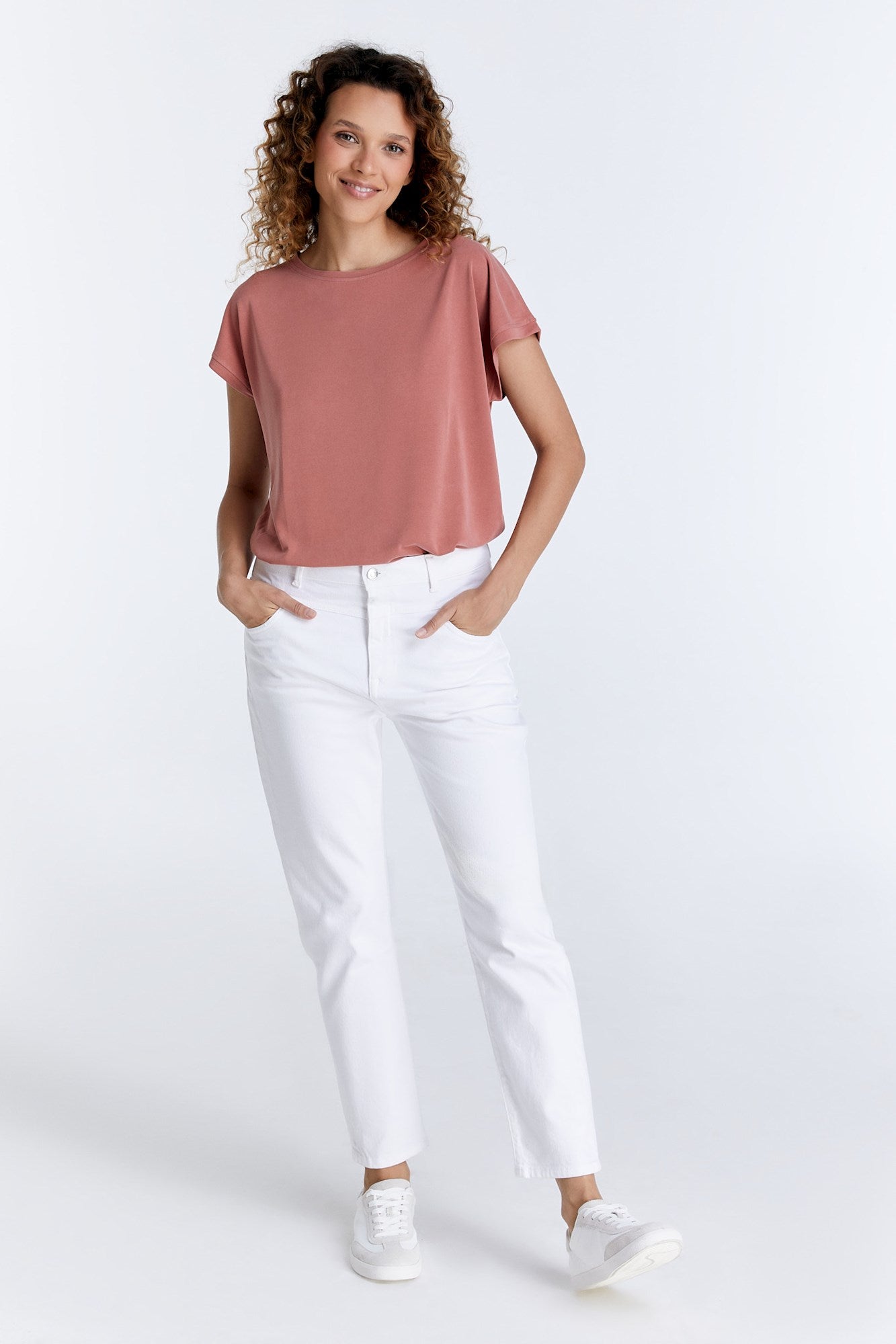 Victoria – Jeans mit normaler Passform – Weiß 