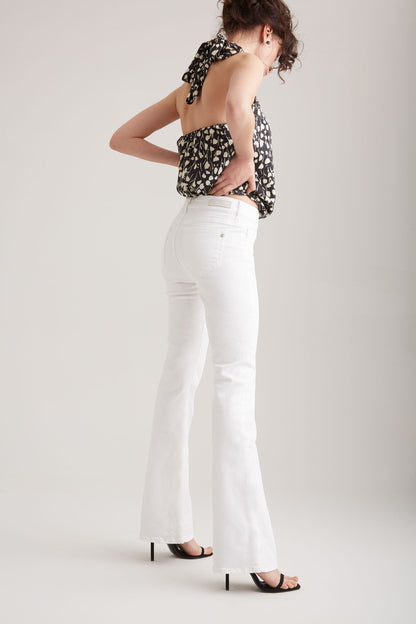 Laura - Mid Waist Flare Jeans - White