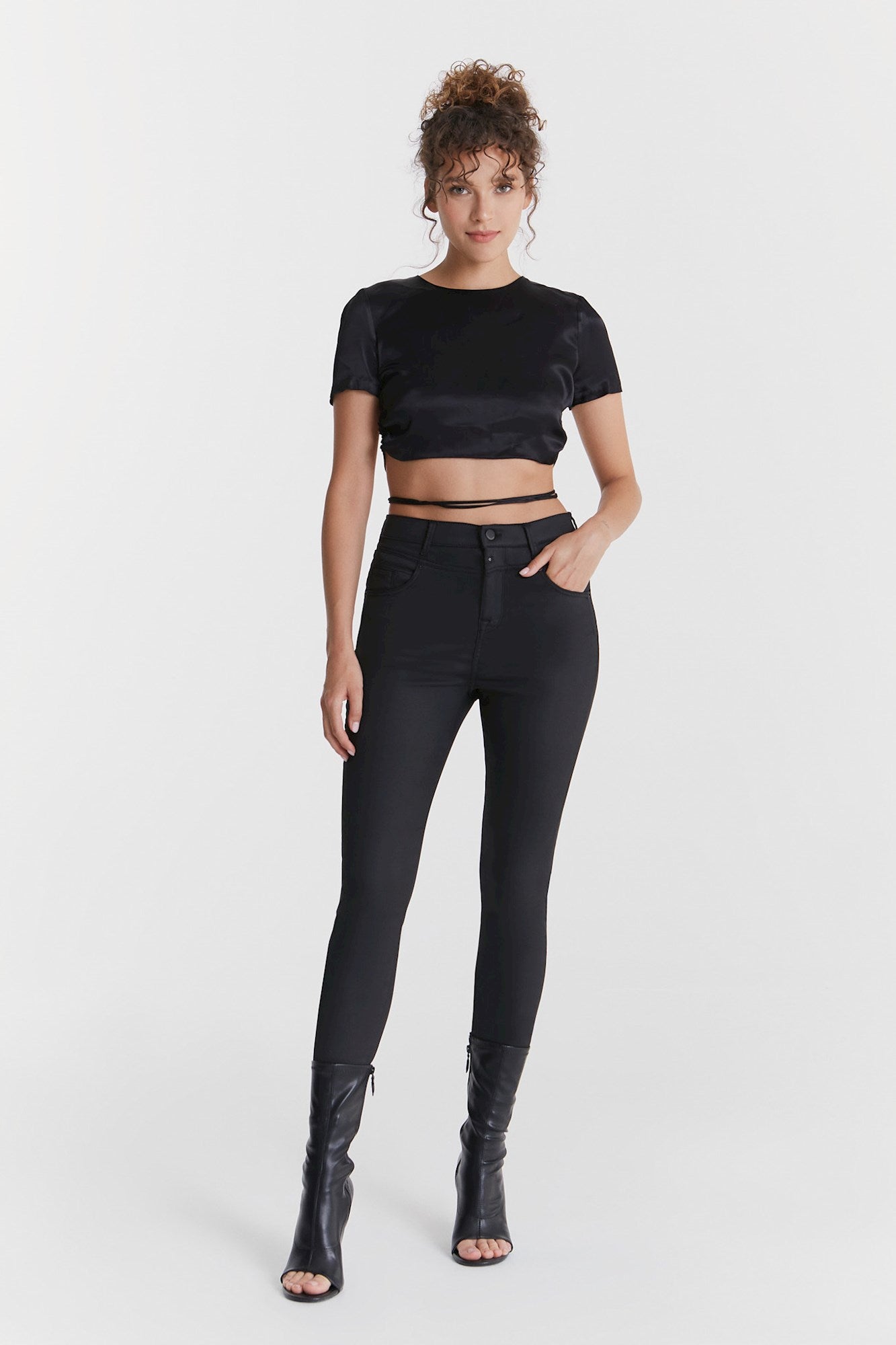 Lisa - Ultra High Waist Skinny Jeans - Black Coated