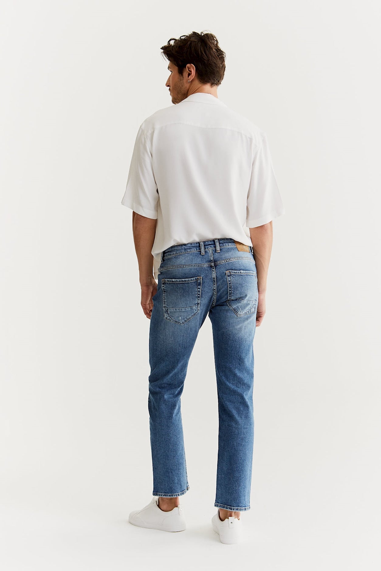 Marc - Straight Tapered Jeans - Light Blue
