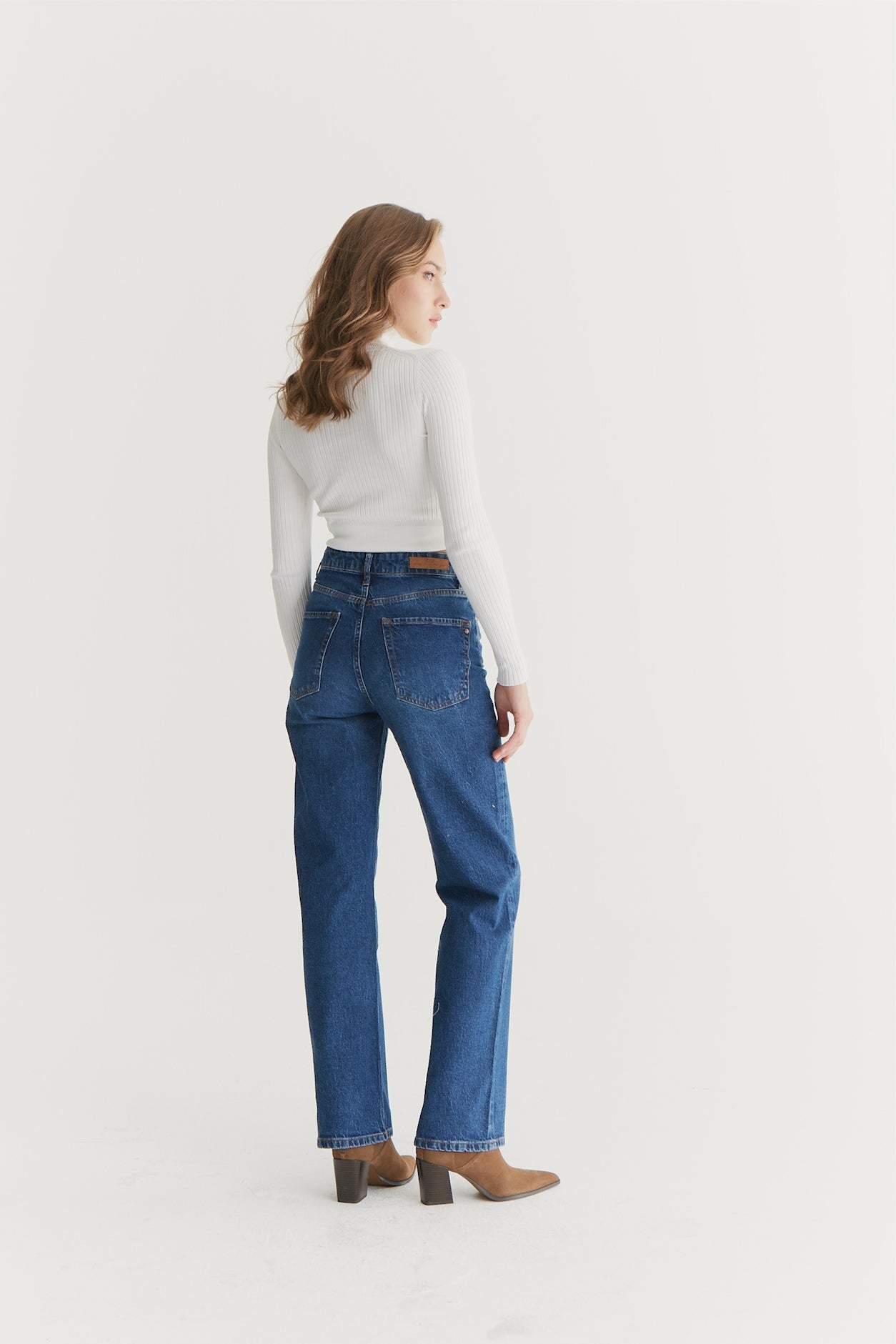 Sara - Straight Jeans mit hoher Taille - Dunkelblau